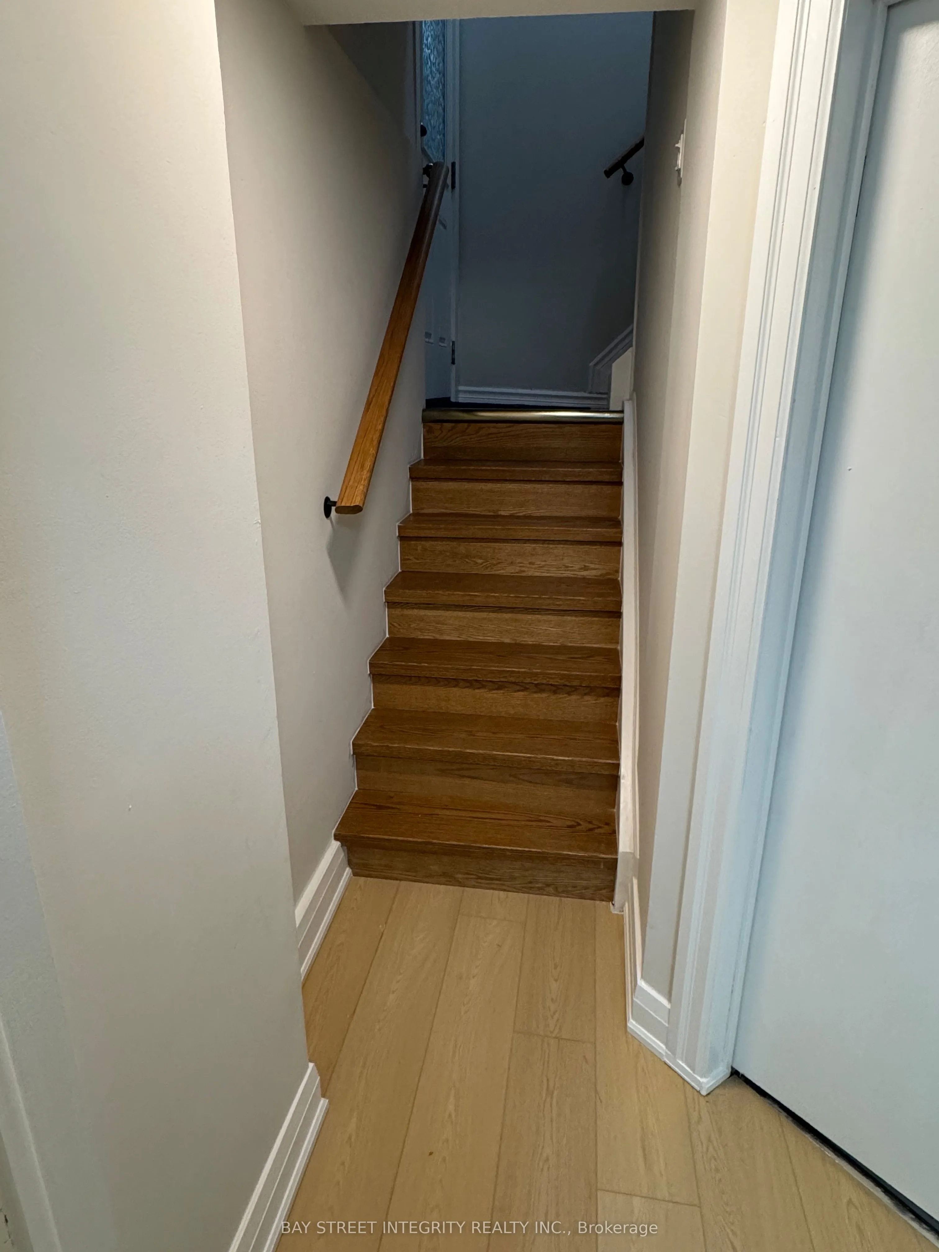 Detached Home For Lease | E13206852