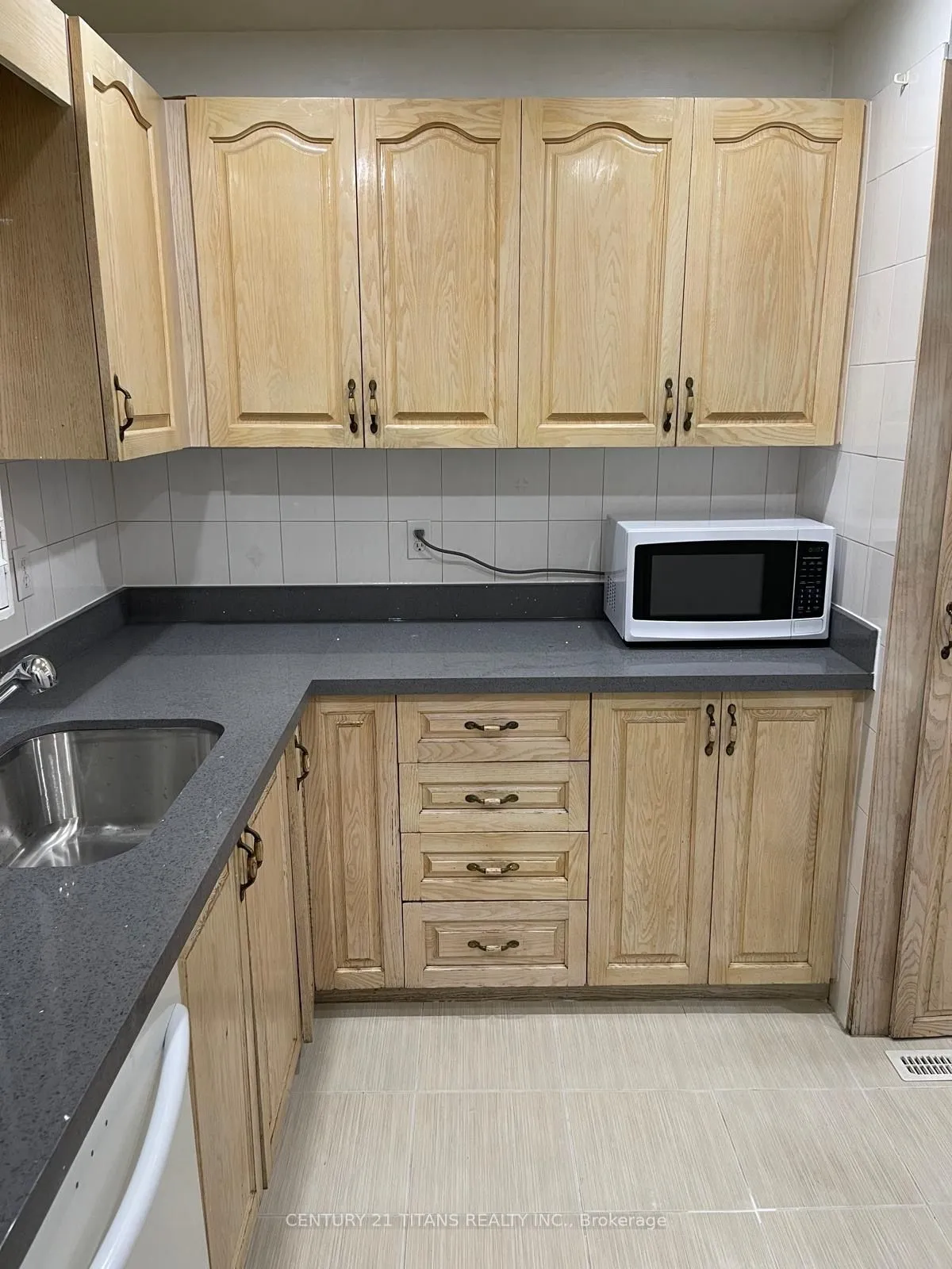 Property For Lease | E13214330