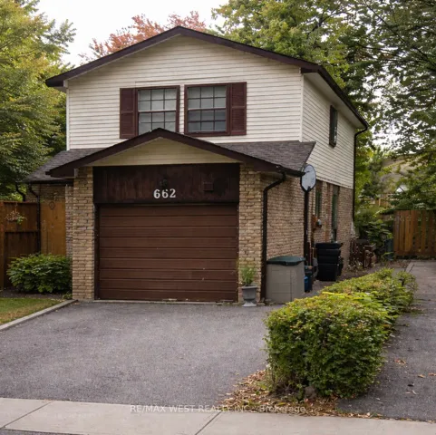 662 Balsam Crescent, Oshawa, ON L1J 6A2