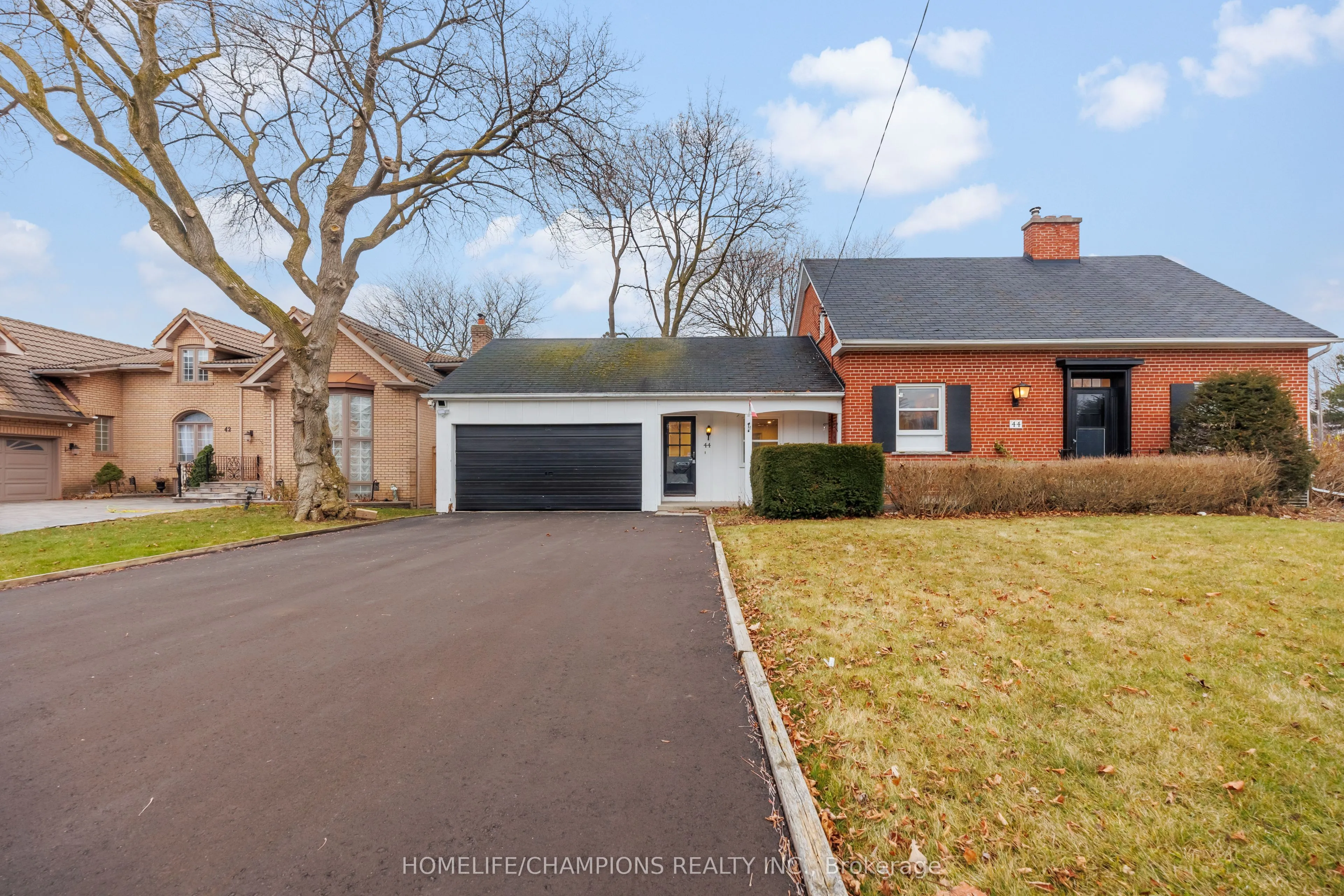 Detached Home For Lease | E13218914