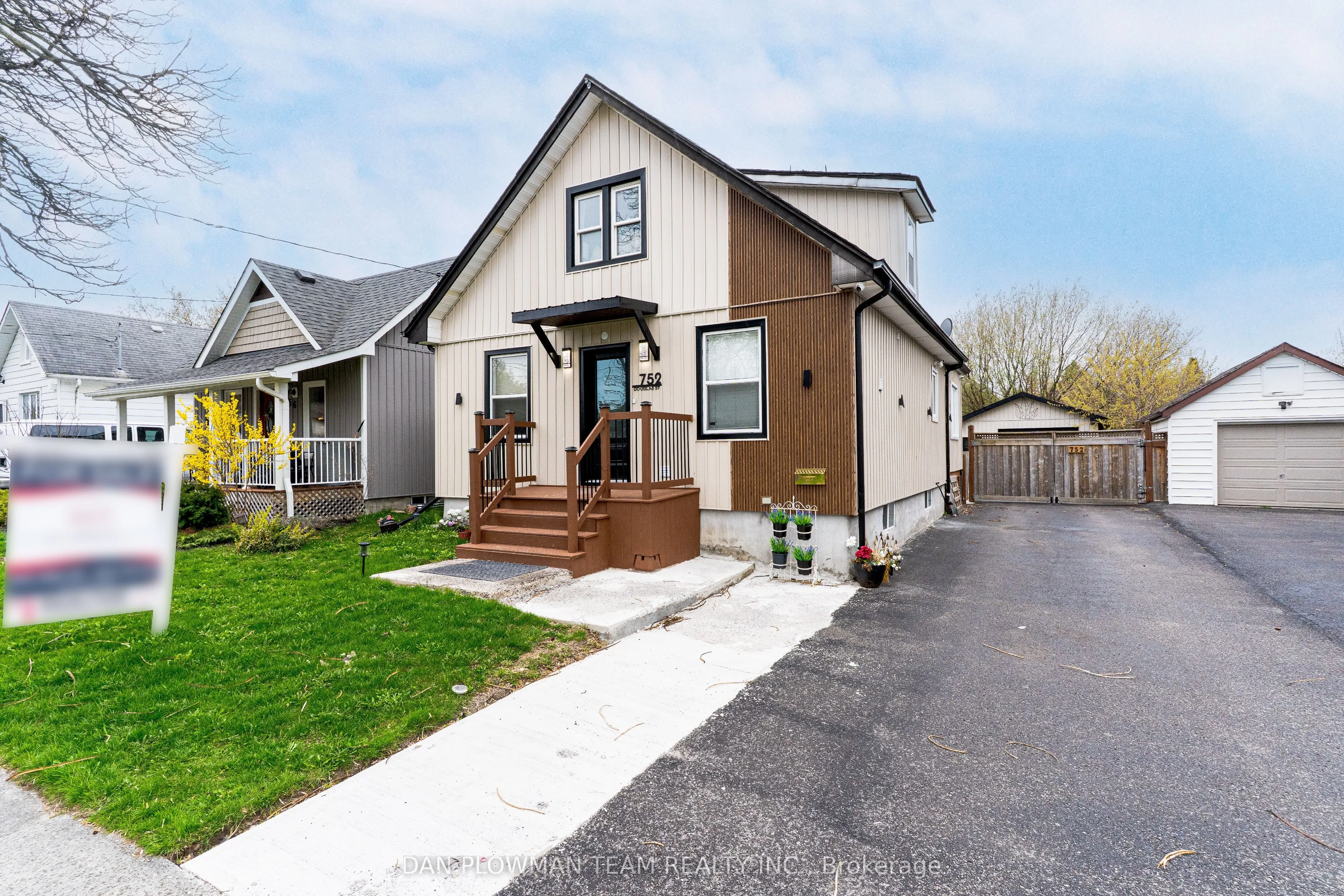 Detached Home For Sale | E13220656