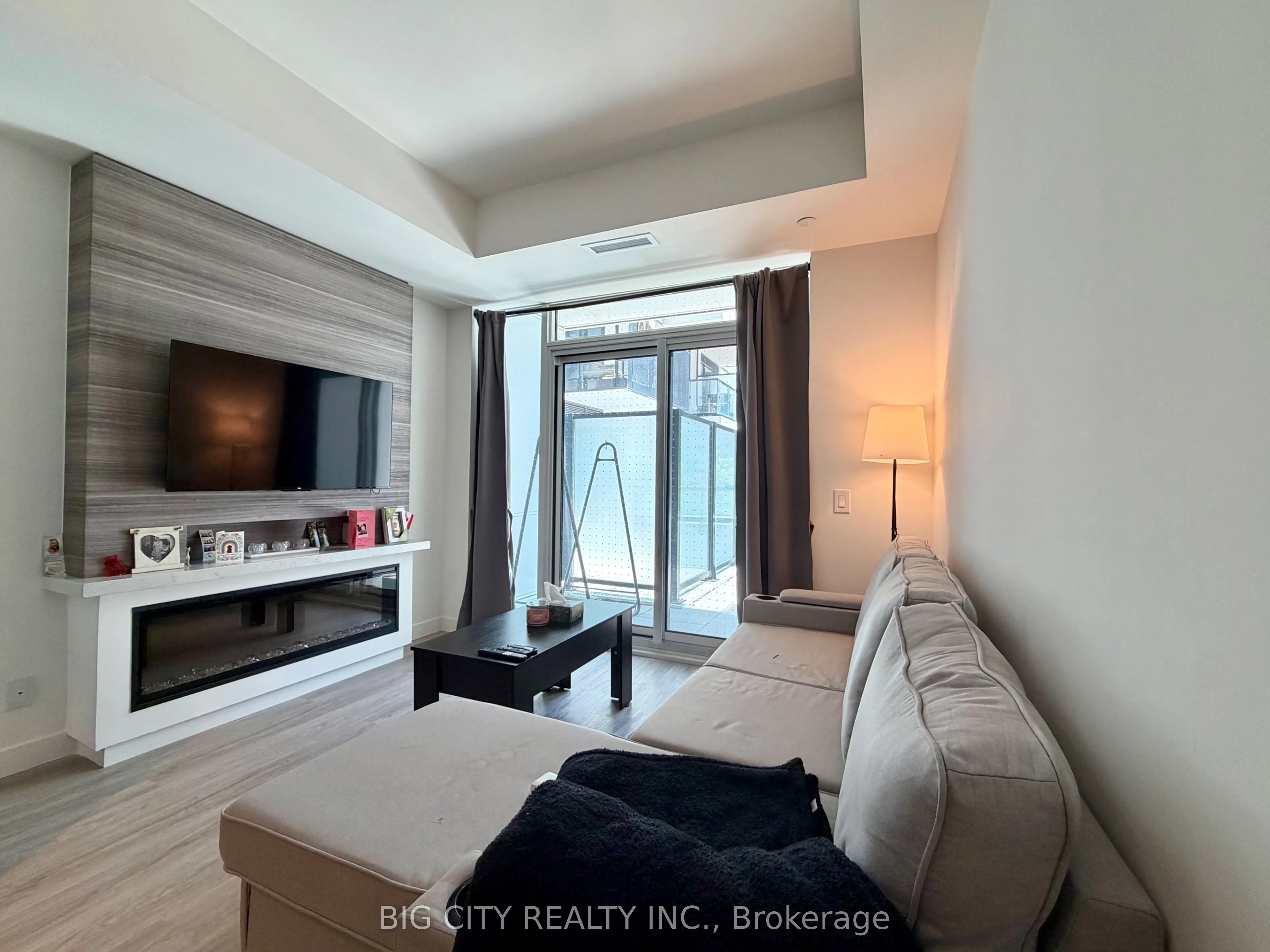 Property For Lease | E13221784