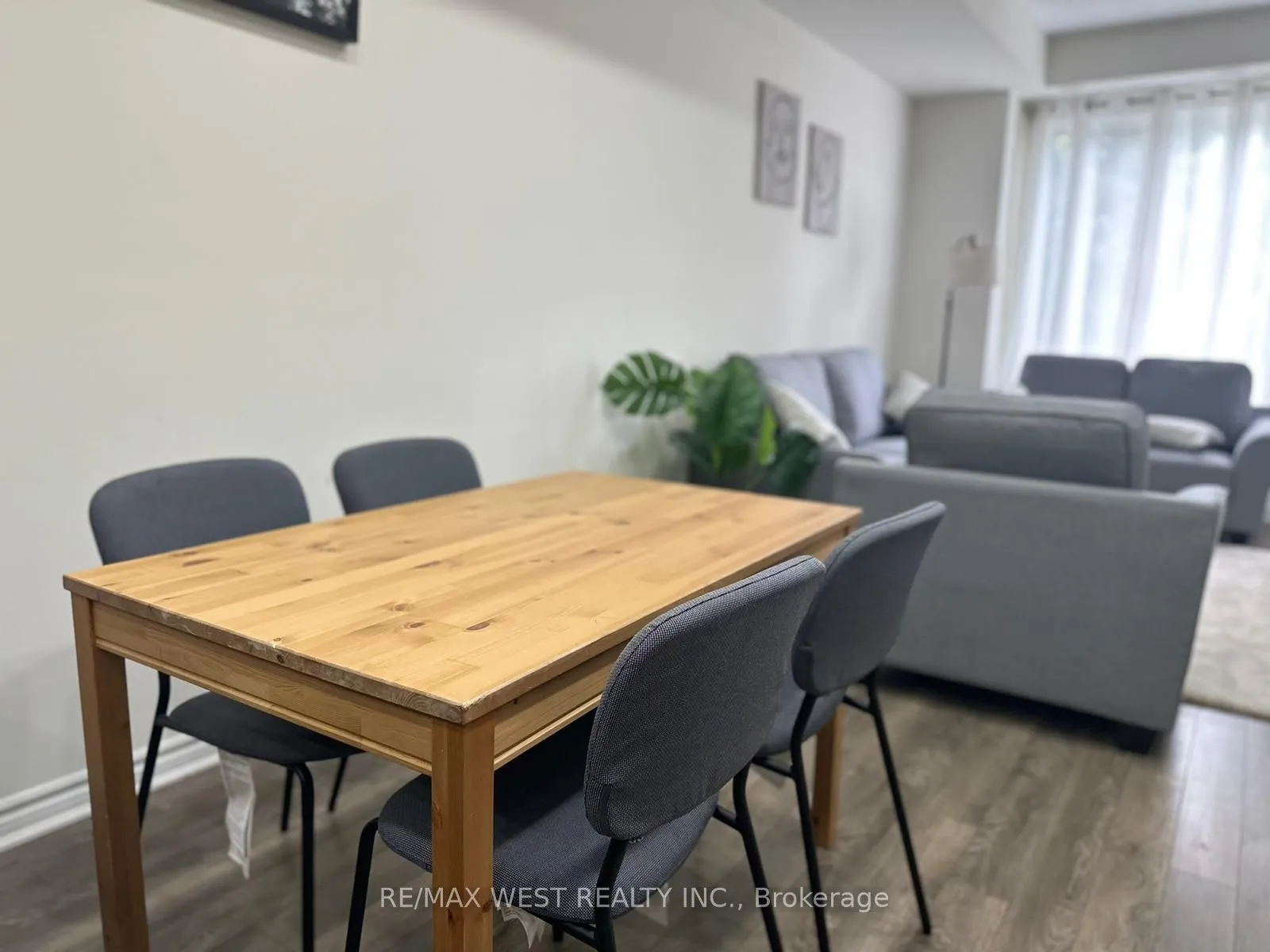 Property For Lease | E13224886