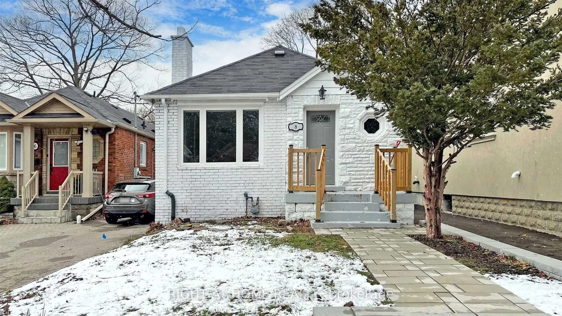 Detached Home For Lease | E13225410