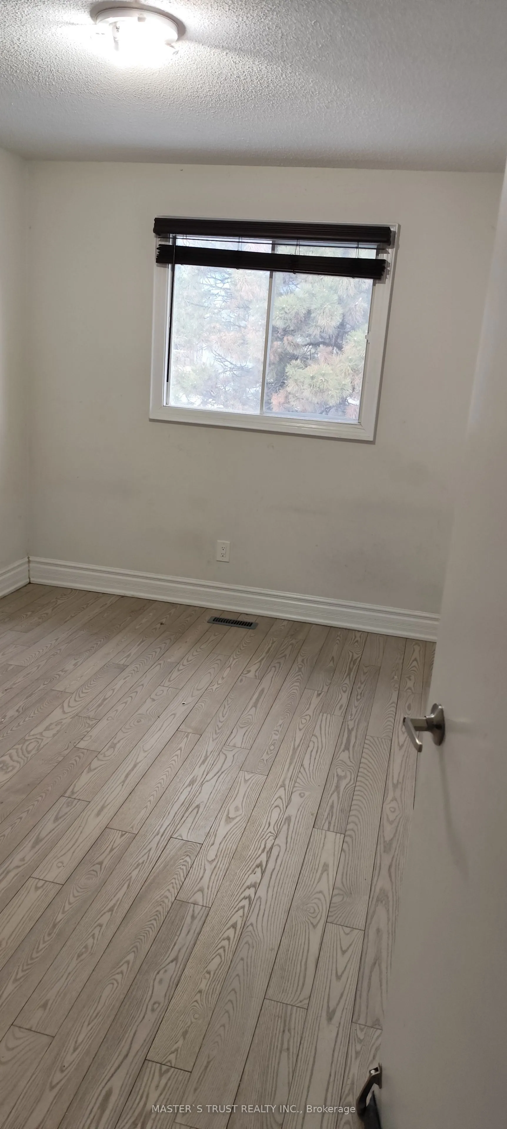 Detached Home For Lease | E13227970