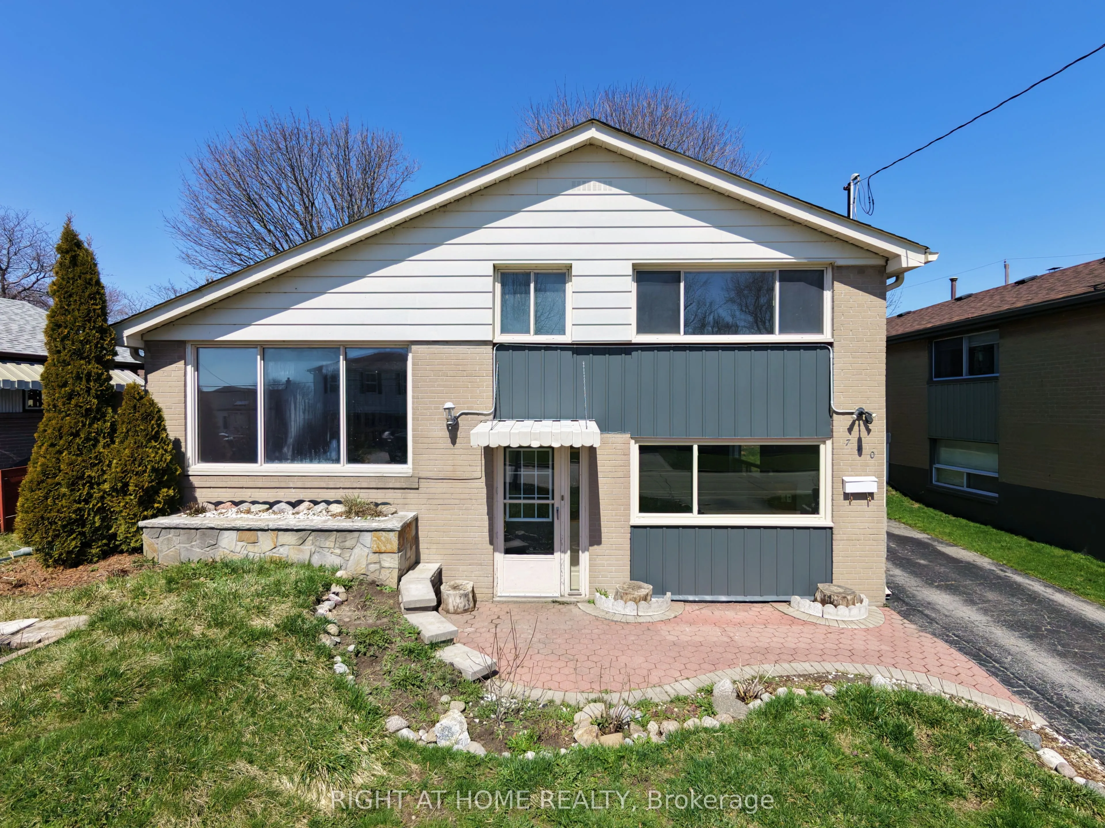 Detached Home For Sale | E13230724