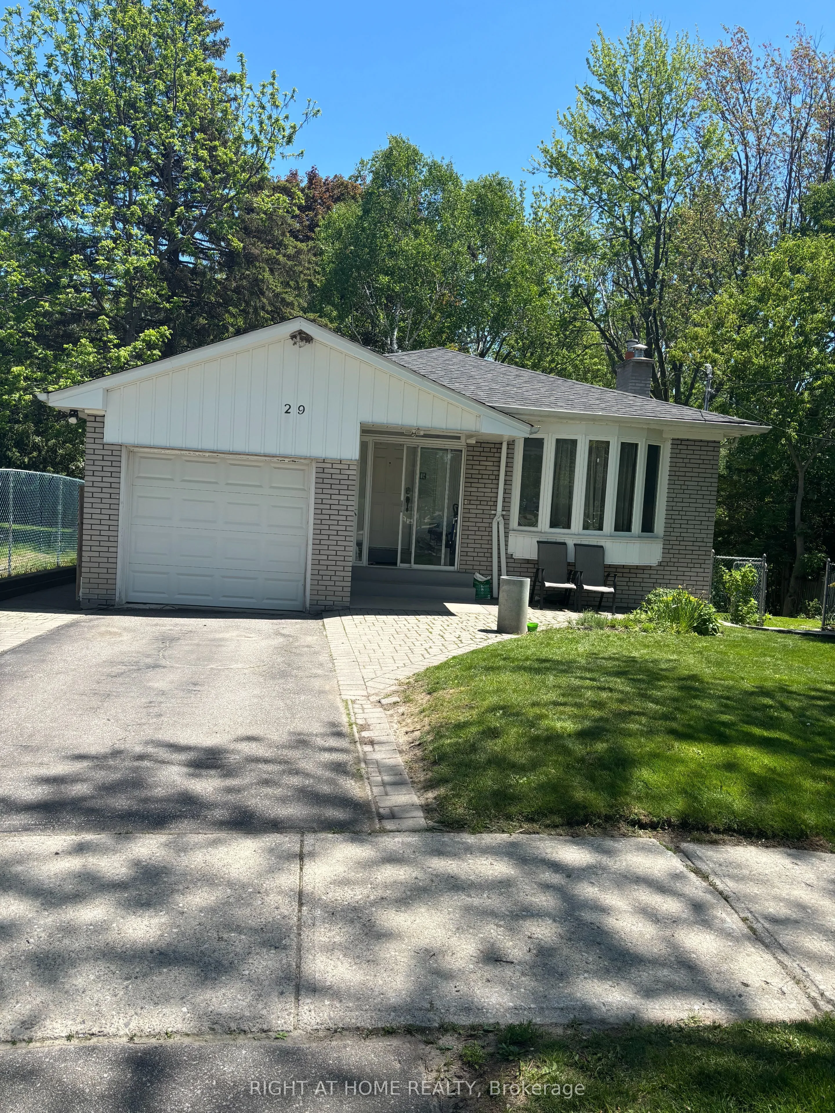 Detached Home For Lease | E13231112