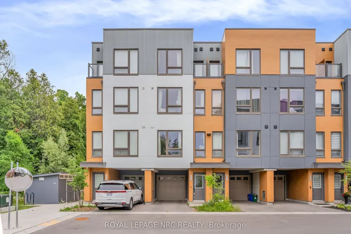 1670 Pleasure Valley Path, Oshawa, ON L1G 0E3