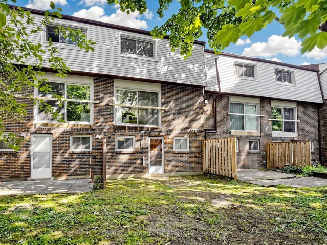 2020 Pharmacy Avenue 28, Toronto E05, ON M1T 1H8