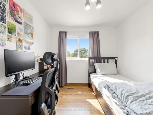 2020 Pharmacy Avenue 28, Toronto E05, ON M1T 1H8