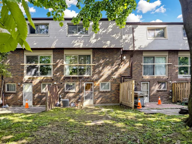 2020 Pharmacy Avenue 28, Toronto E05, ON M1T 1H8