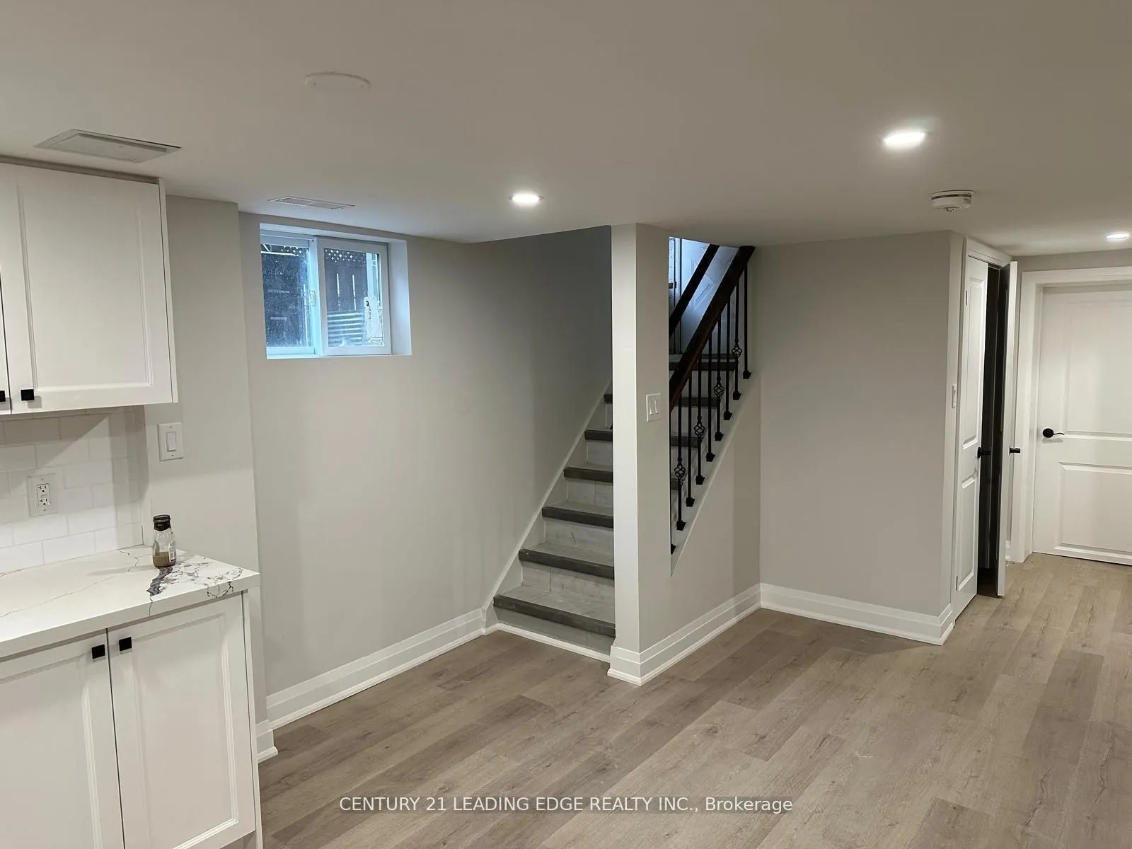Detached Home For Lease | E13240328
