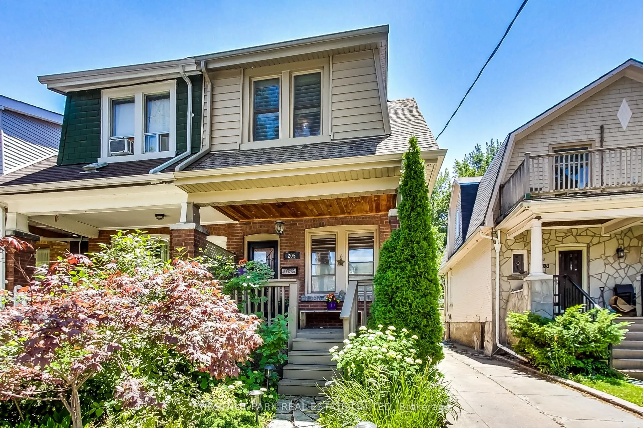 Semi-Detached Home For Lease | E13240486