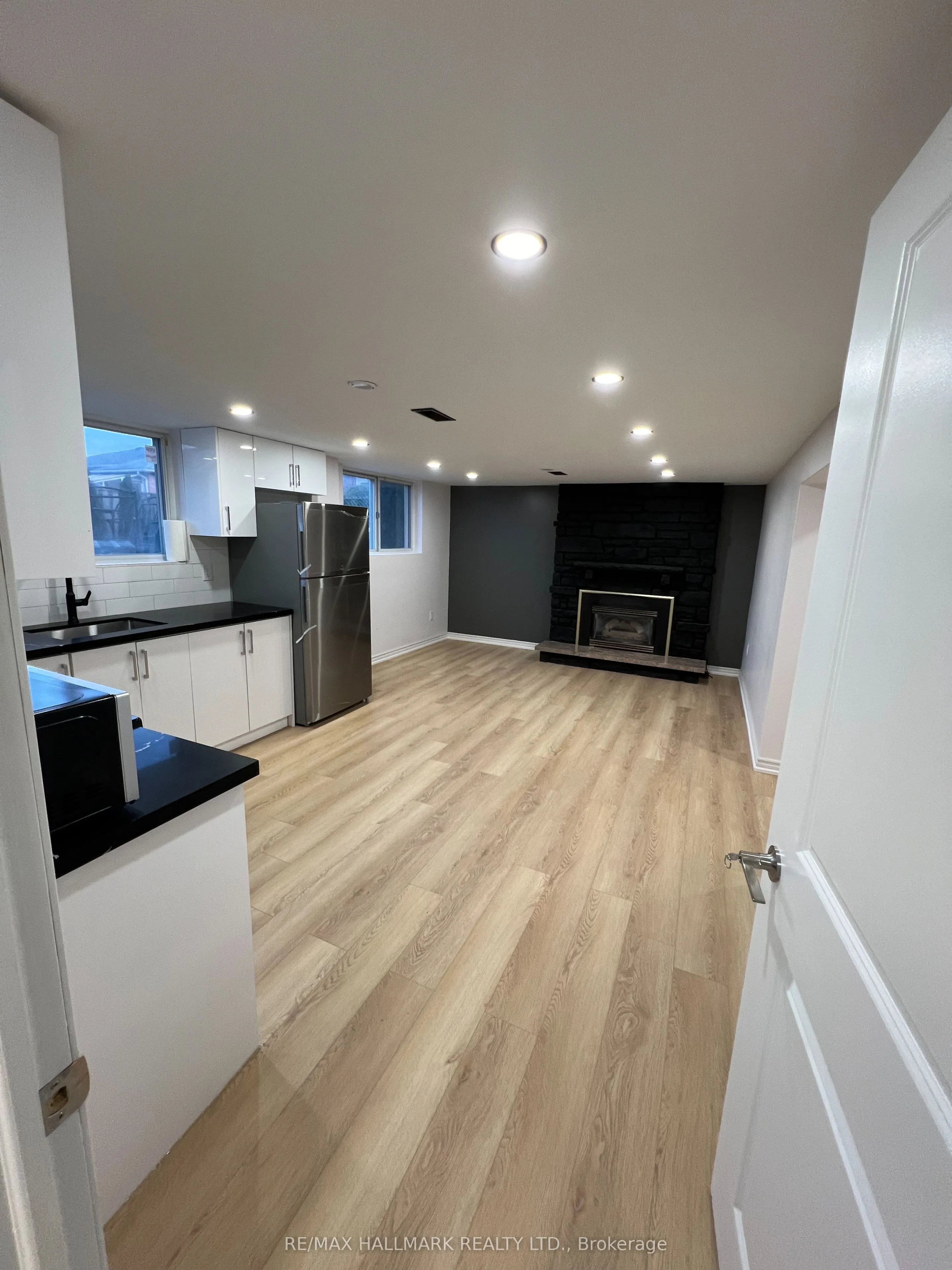 Detached Home For Lease | E13240842