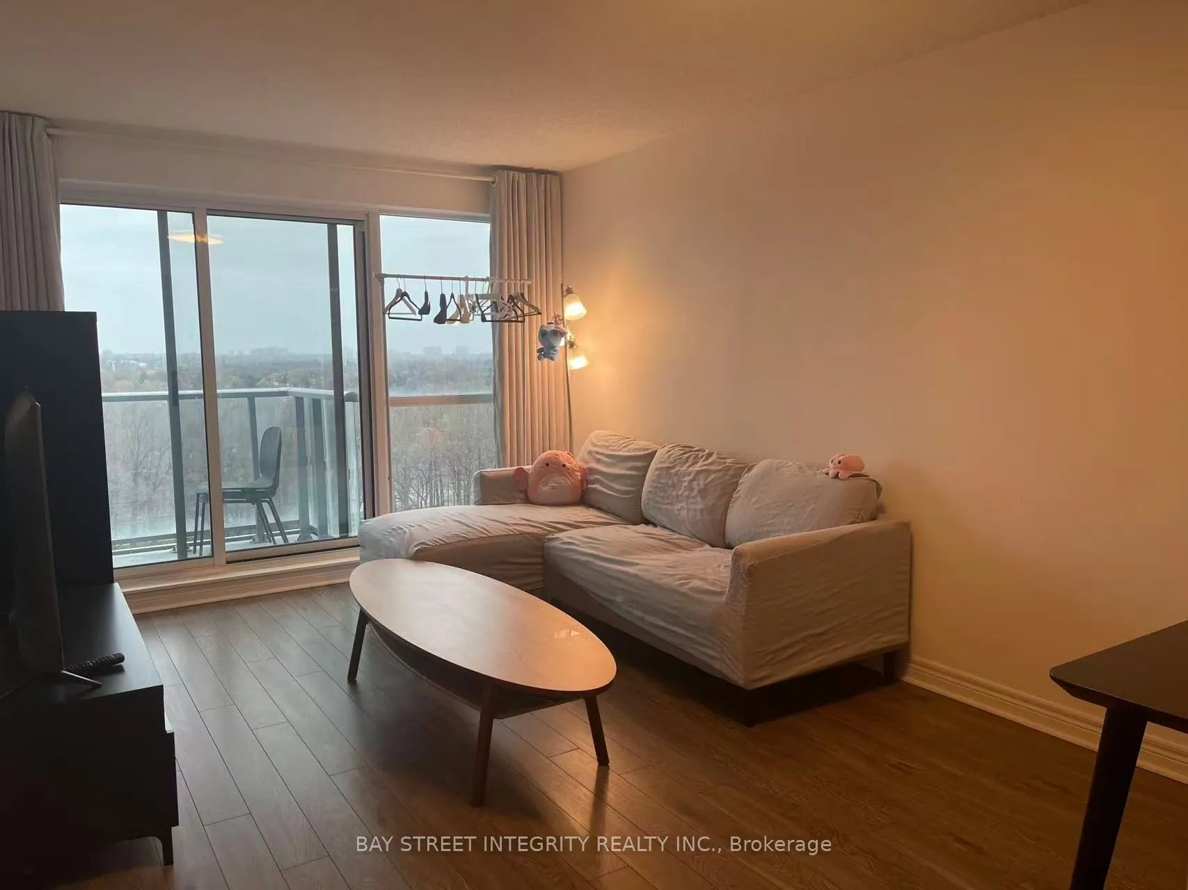Property For Lease | E13245786