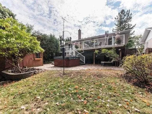 Detached Home For Lease | E13245956
