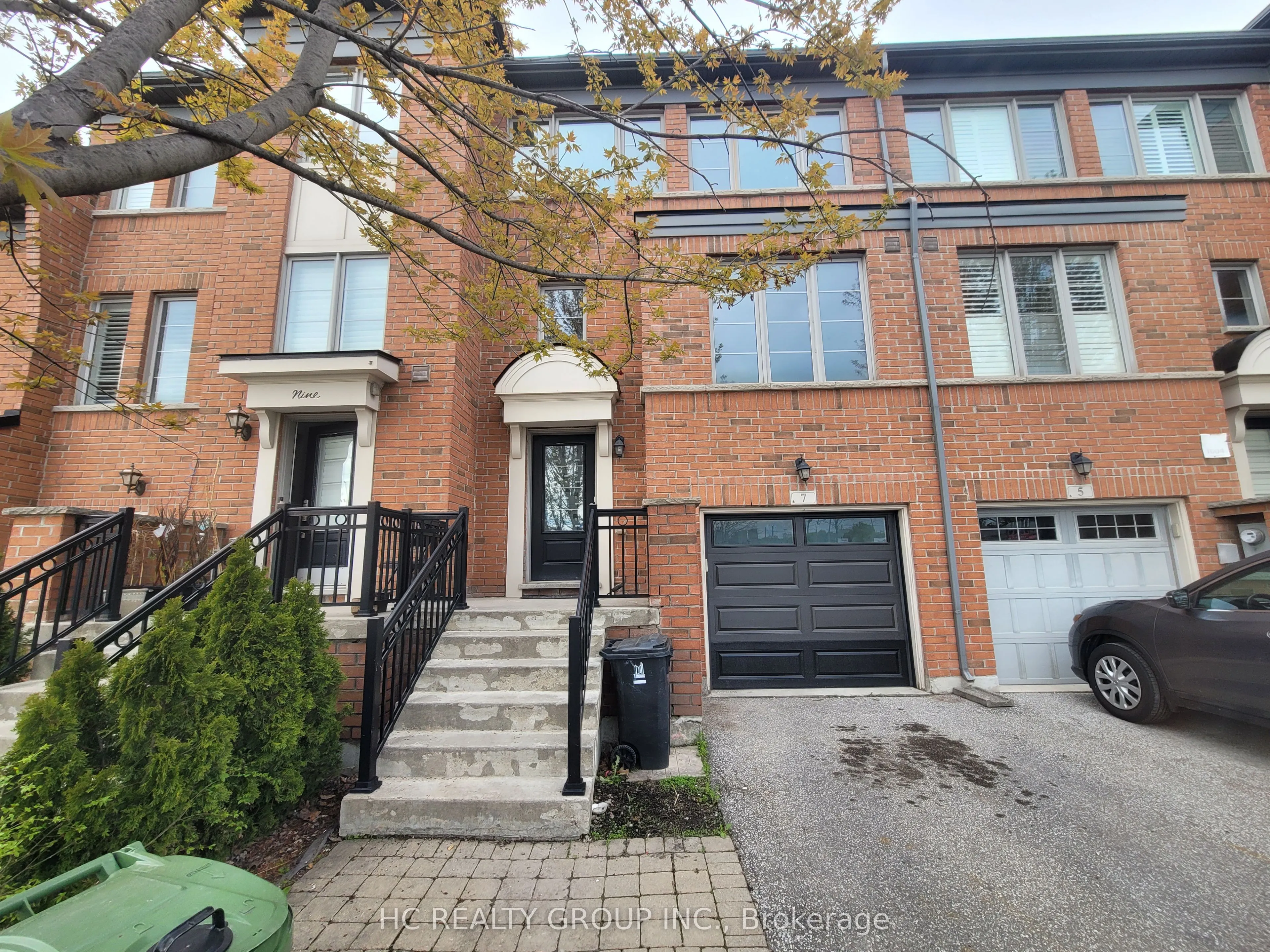 Property For Lease | E13246284