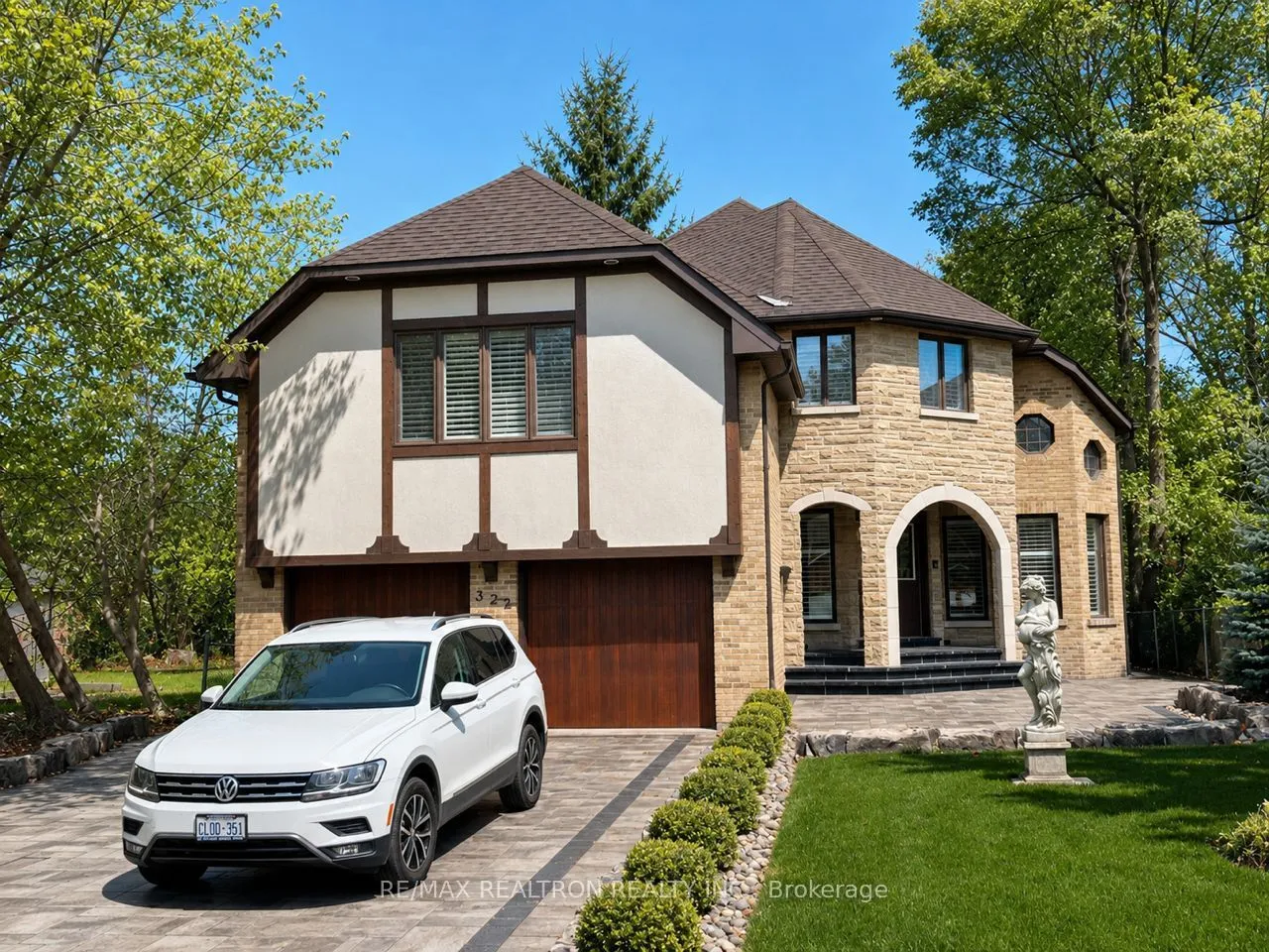 Detached Home For Lease | E13247472