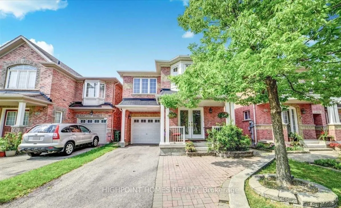 Detached Home For Lease | E13250322