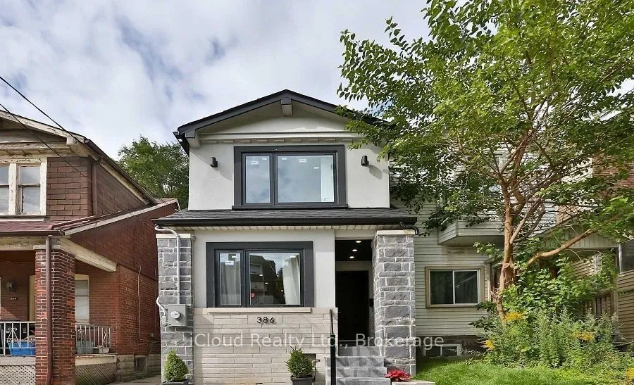 Detached Home For Lease | E13419390