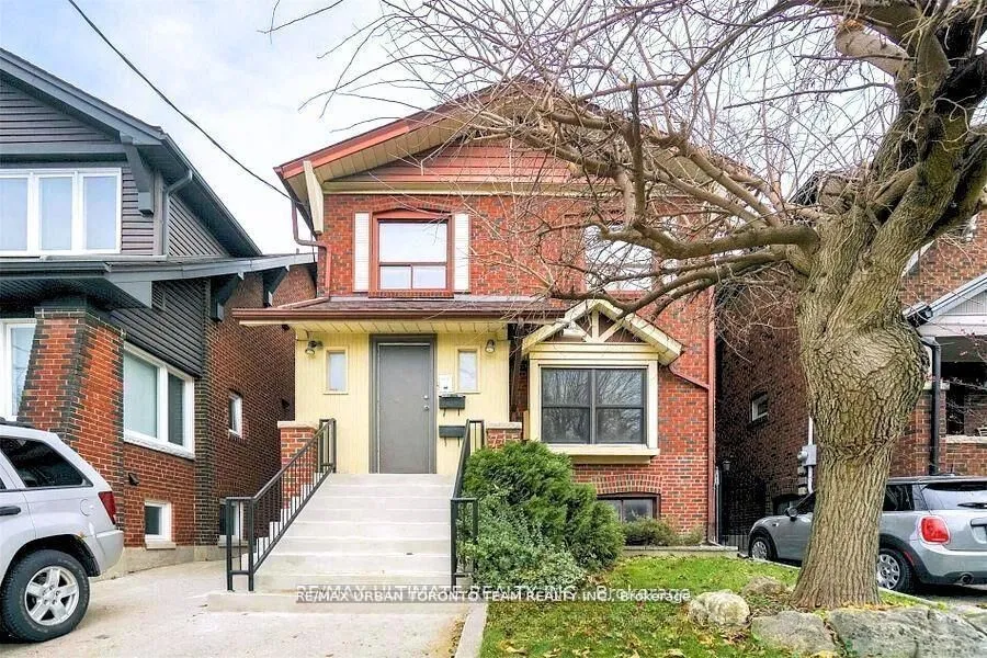 Detached Home For Lease | E13446206