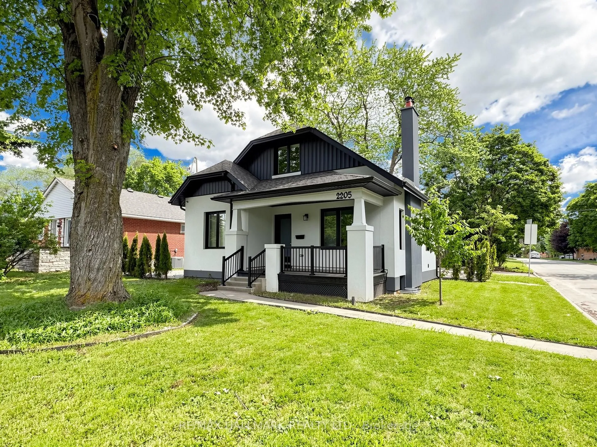 Detached Home For Lease | E13460784