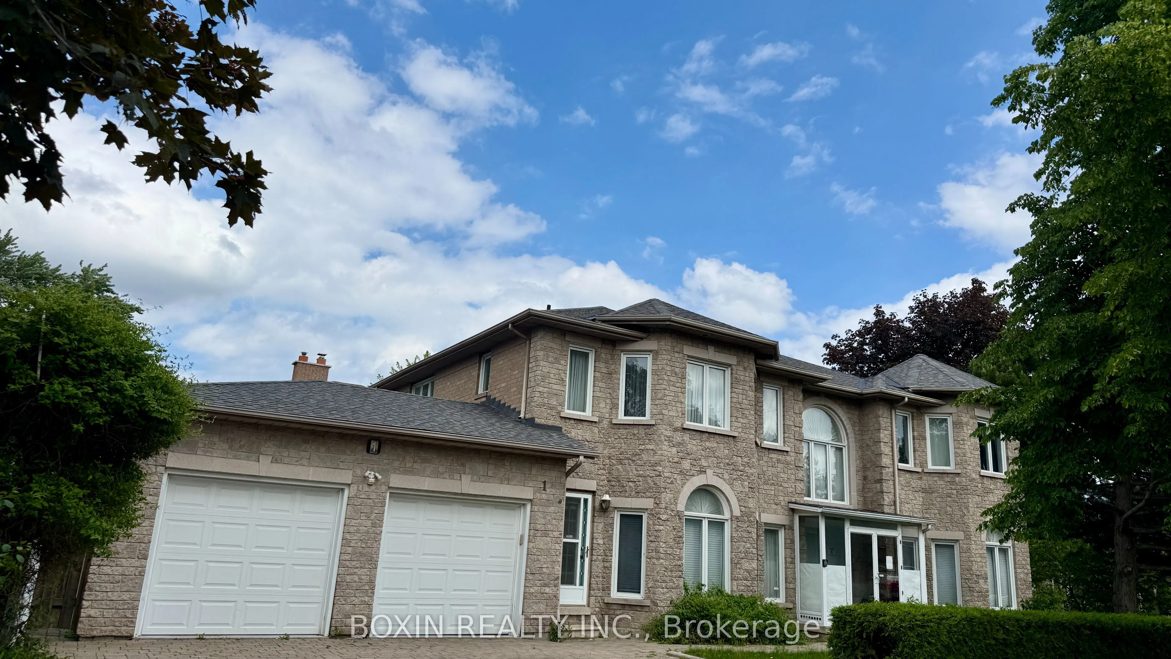 Detached Home For Lease | E13472578