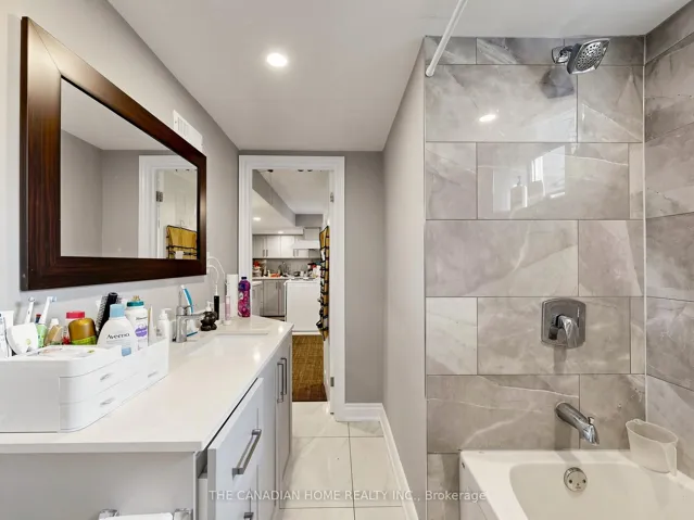 470 Cromwell Avenue, Oshawa, ON L1J 4V2