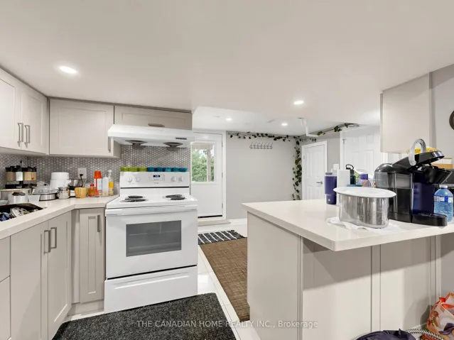 470 Cromwell Avenue, Oshawa, ON L1J 4V2