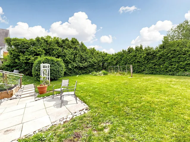 470 Cromwell Avenue, Oshawa, ON L1J 4V2