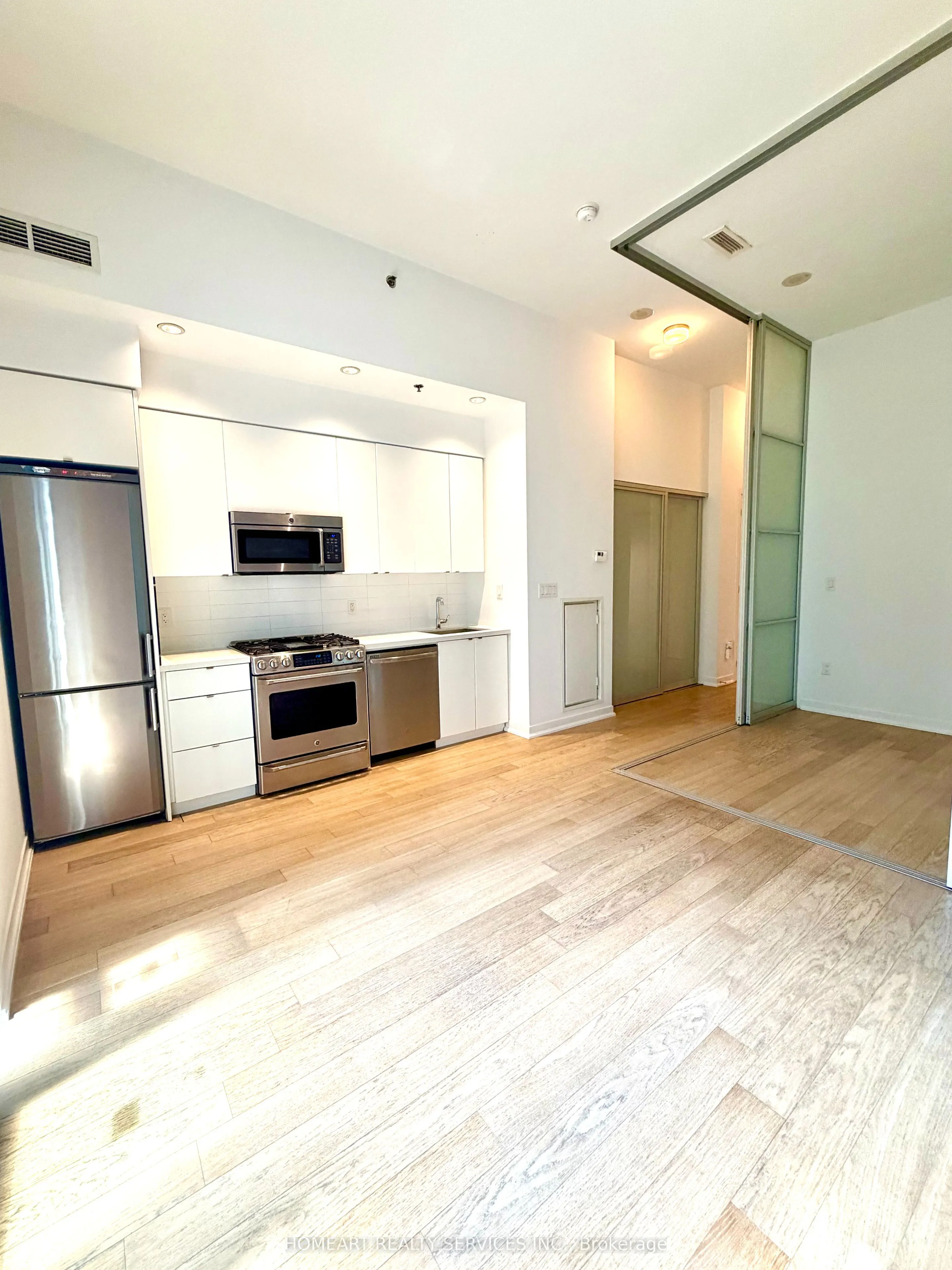 Property For Lease | E13486920