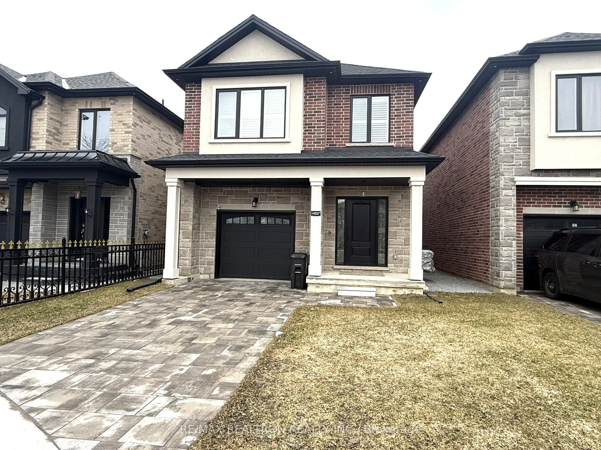 Detached Home For Lease | E13492092