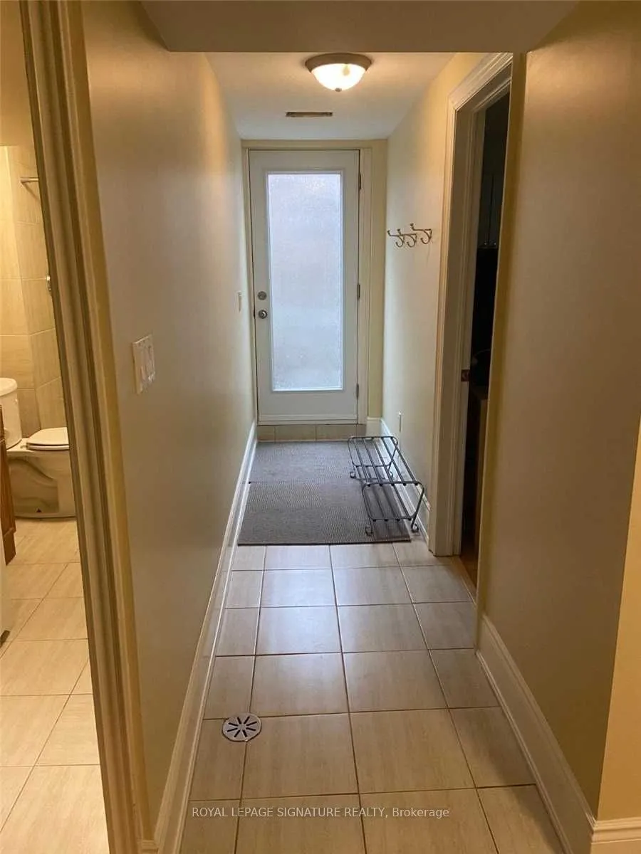 Detached Home For Lease | E13493934