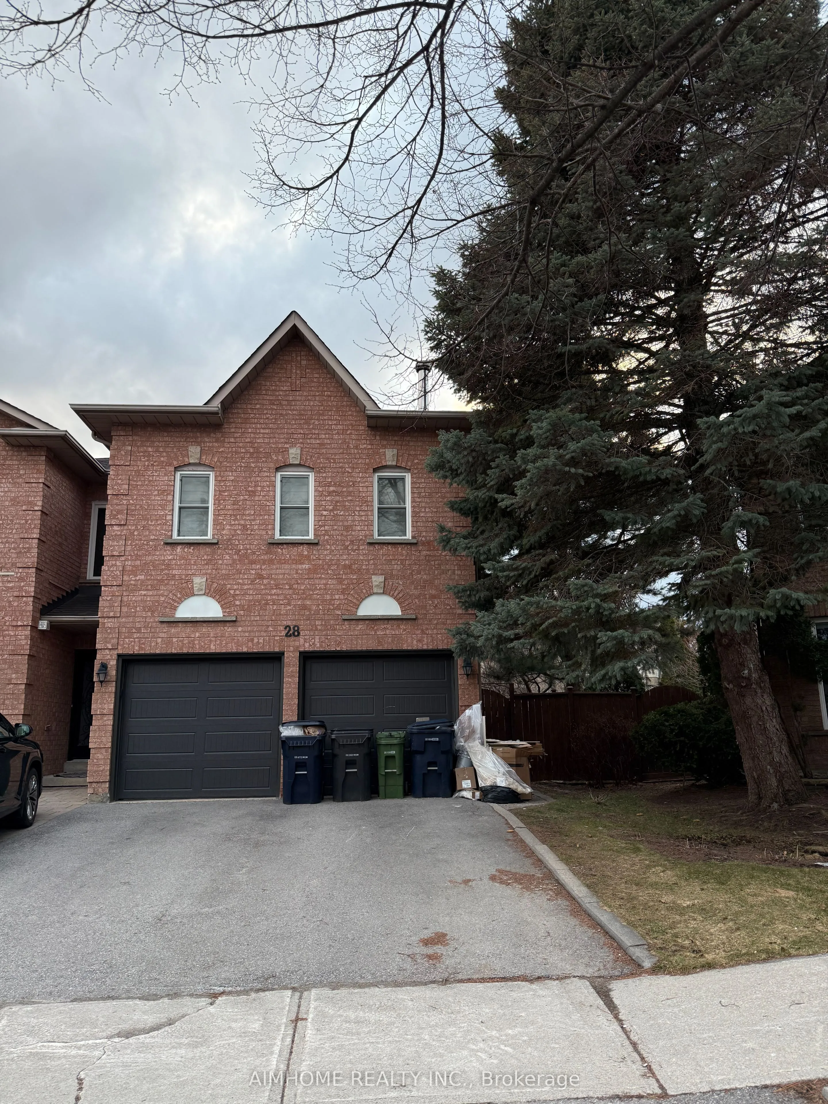 Detached Home For Lease | E13494632