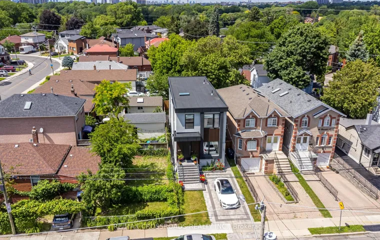 10 Hamstead Avenue 104330273, Toronto E03, ON M4C 2S4