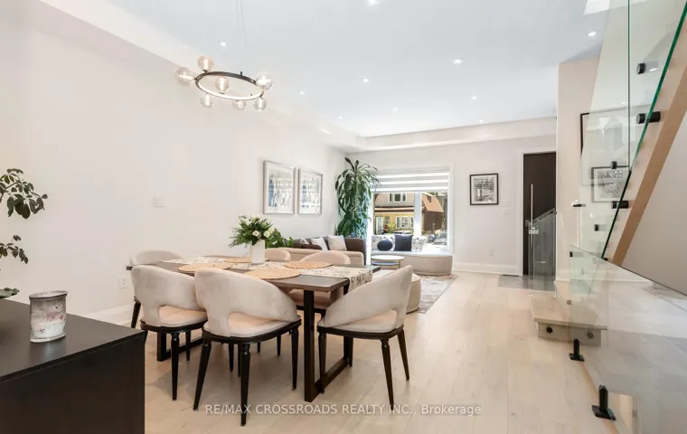 10 Hamstead Avenue 104330273, Toronto E03, ON M4C 2S4
