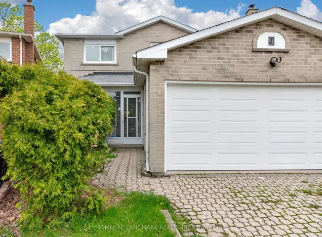 9 Montague Place, Toronto E05, ON M1W 3V5