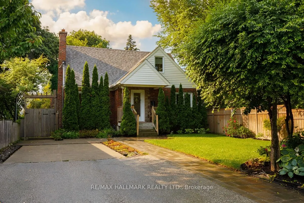 Detached Home For Lease | E13501982