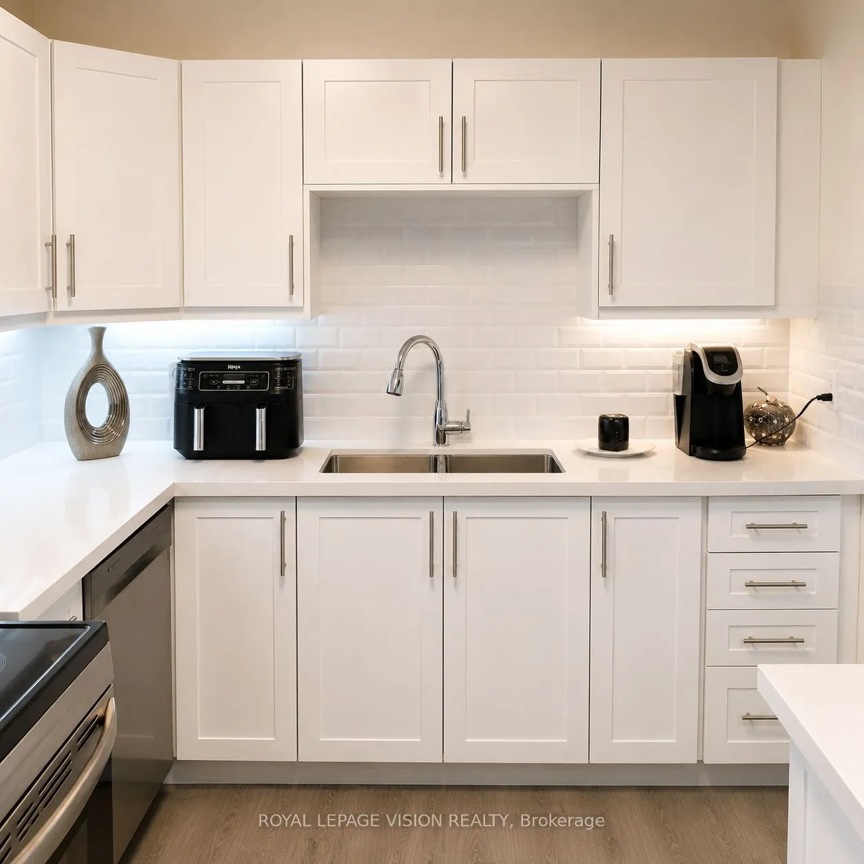 Property For Lease | E13519386