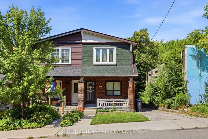204 Highfield Road, Toronto E01, ON M4L 2V3
