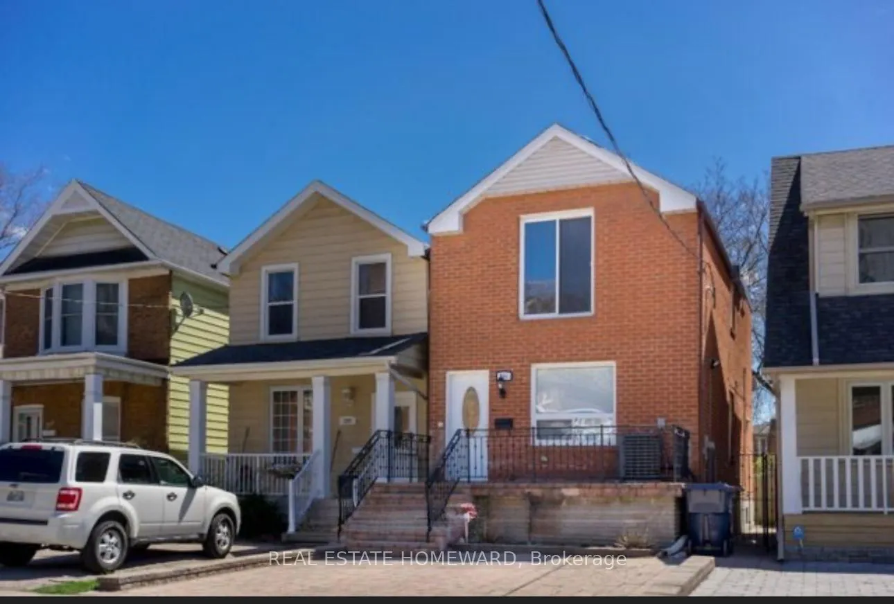 Detached Home For Lease | E13530150