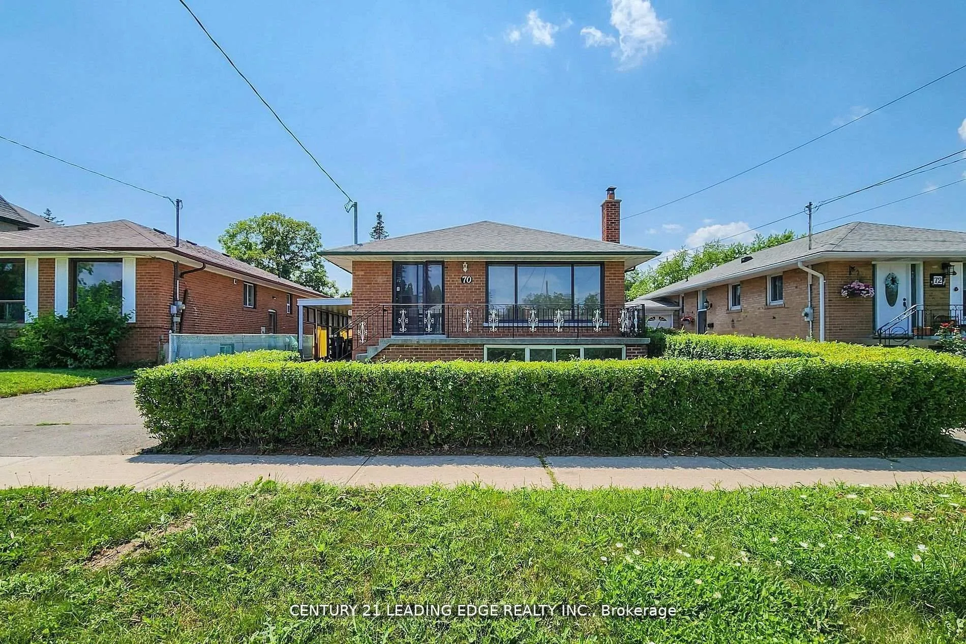 Detached Home For Lease | E13533884