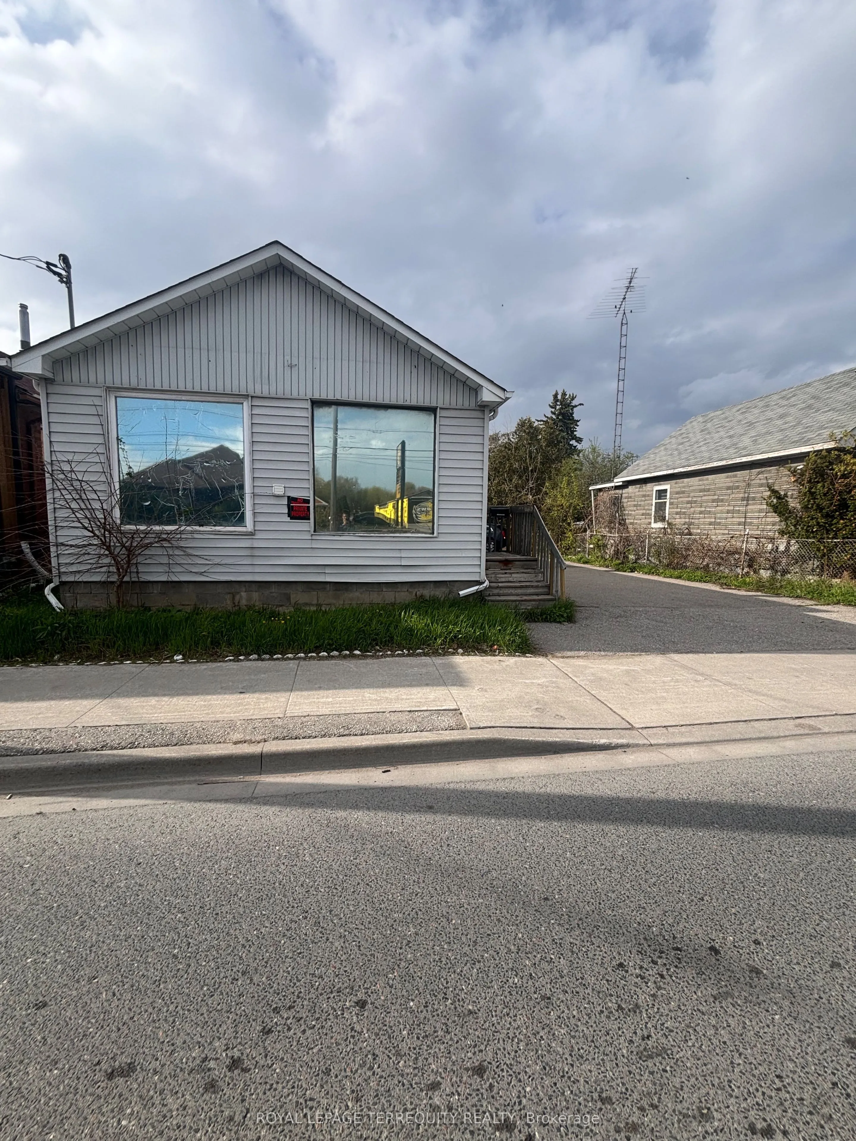 Detached Home For Sale | E13534152