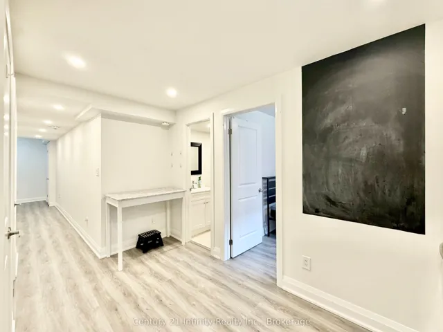 36 Elkington Crescent 2, Whitby, ON L1P 0L7
