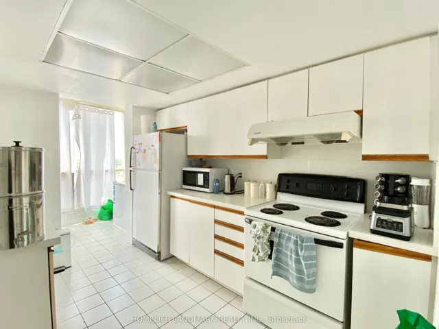 1470 Midland Avenue 1802, Toronto E04, ON M1P 4Z4