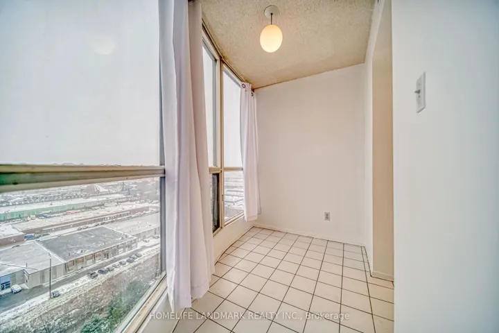 1470 Midland Avenue 1802, Toronto E04, ON M1P 4Z4