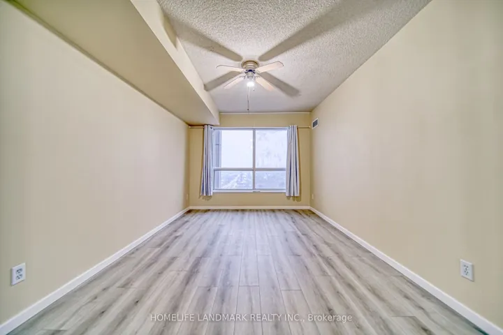 1470 Midland Avenue 1802, Toronto E04, ON M1P 4Z4