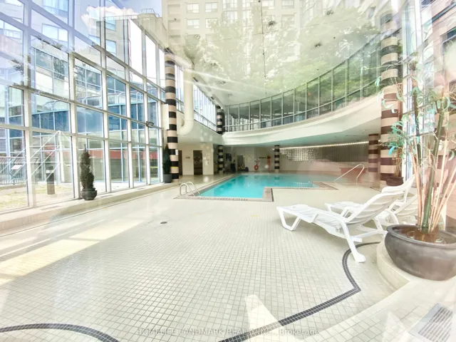 1470 Midland Avenue 1802, Toronto E04, ON M1P 4Z4