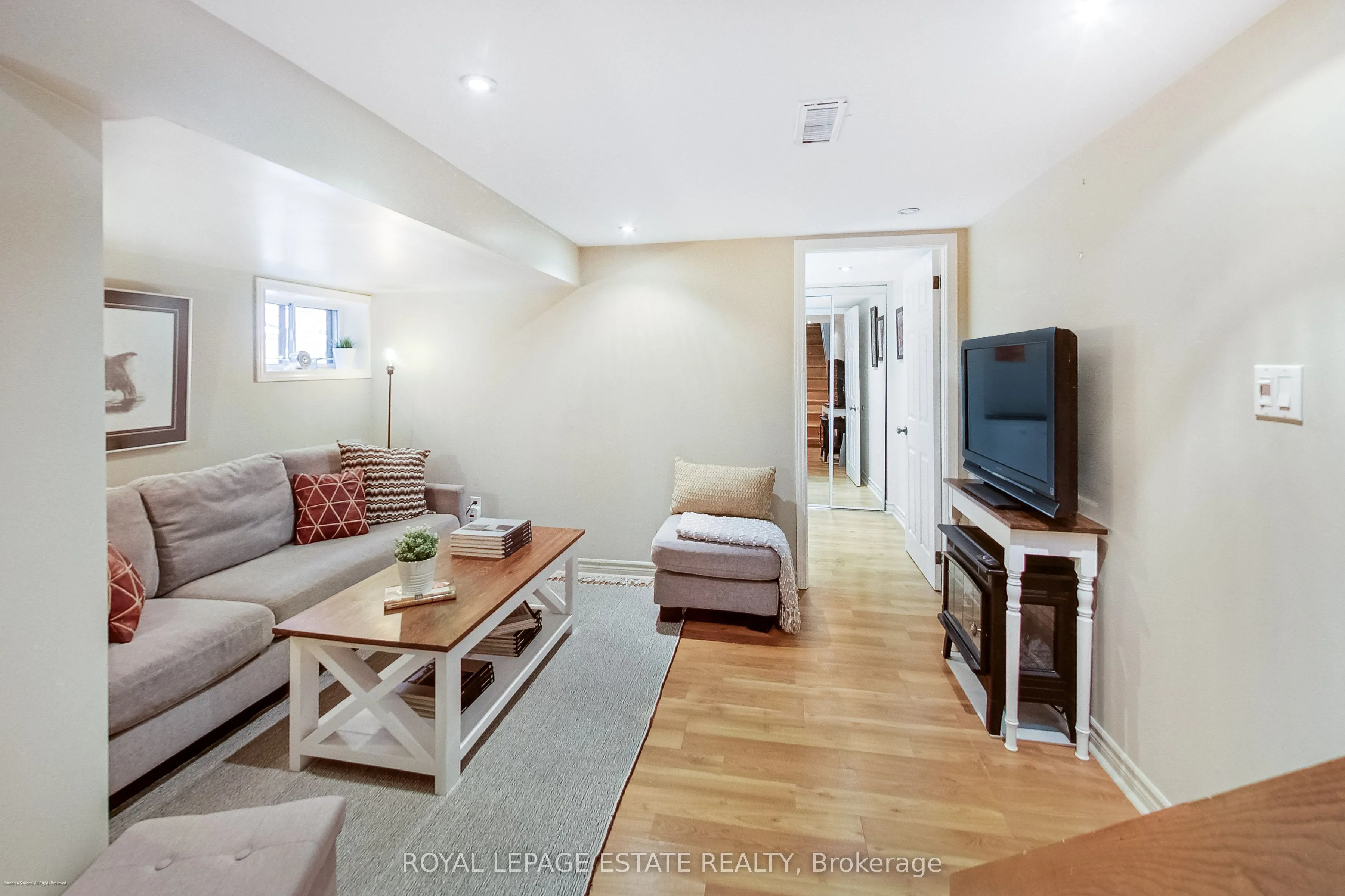 Property For Lease | E13541506
