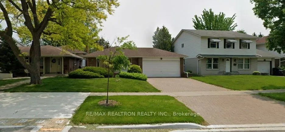 Detached Home For Lease | E13544102